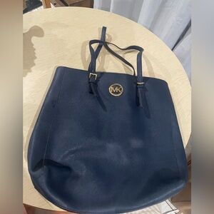 Michael kors navy tote
